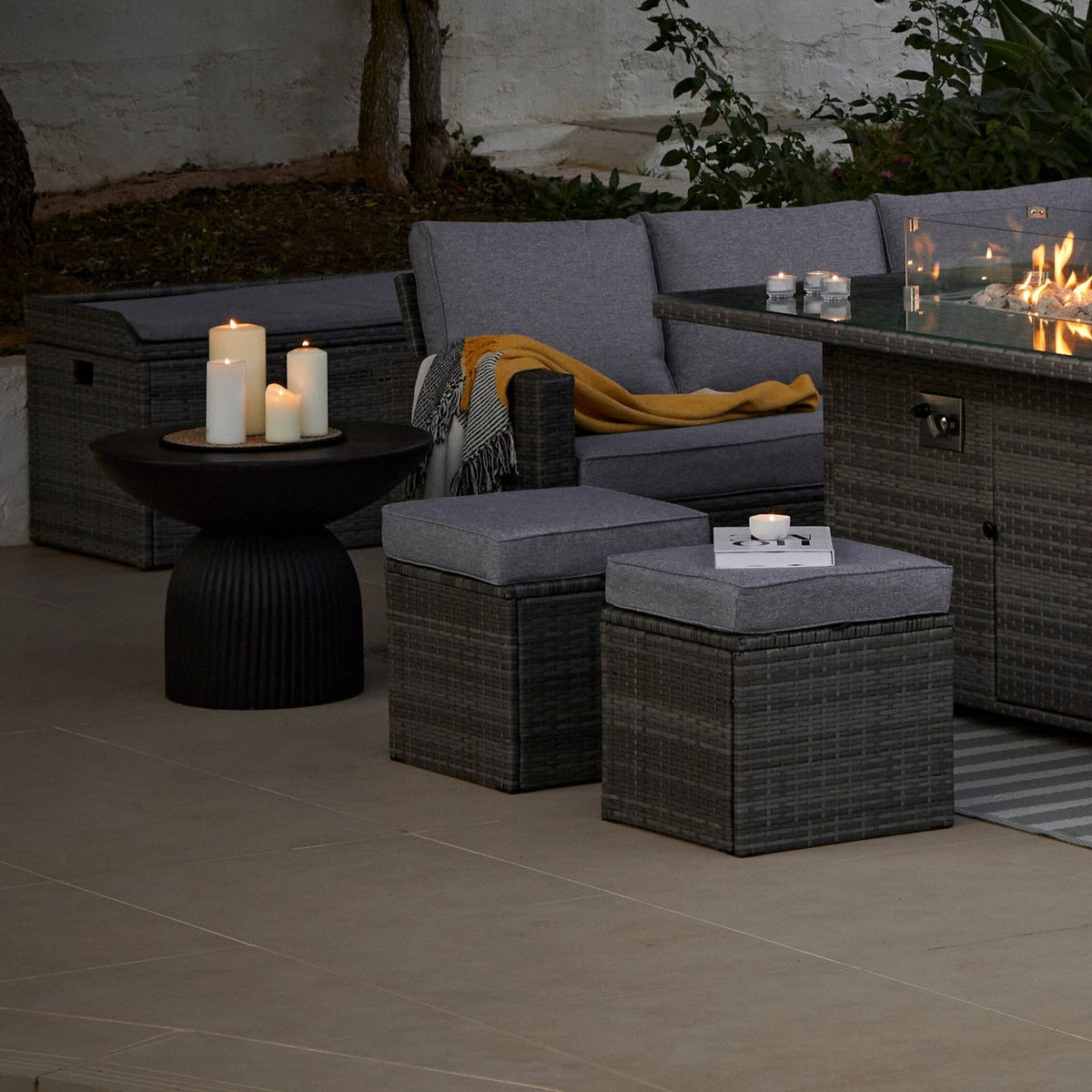 Aston 9 Seater Rattan Garden Corner Sofa Set with Cream Lean Over Parasol - Firepit - Grey — view 10