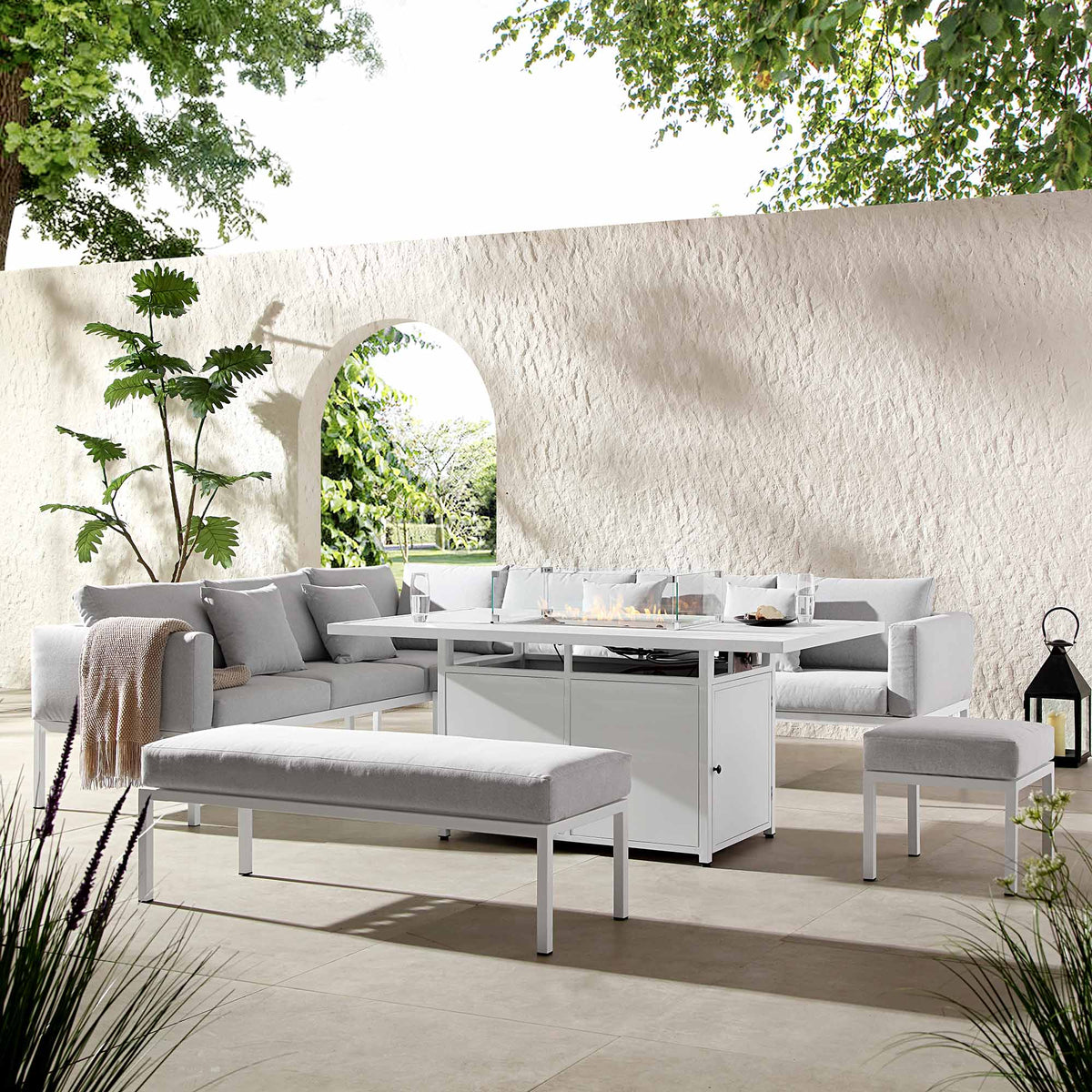 Calabasas Large Outdoor Fabric and Aluminium Corner Casual Dining Set with Firepit Table, Light Grey — view 3